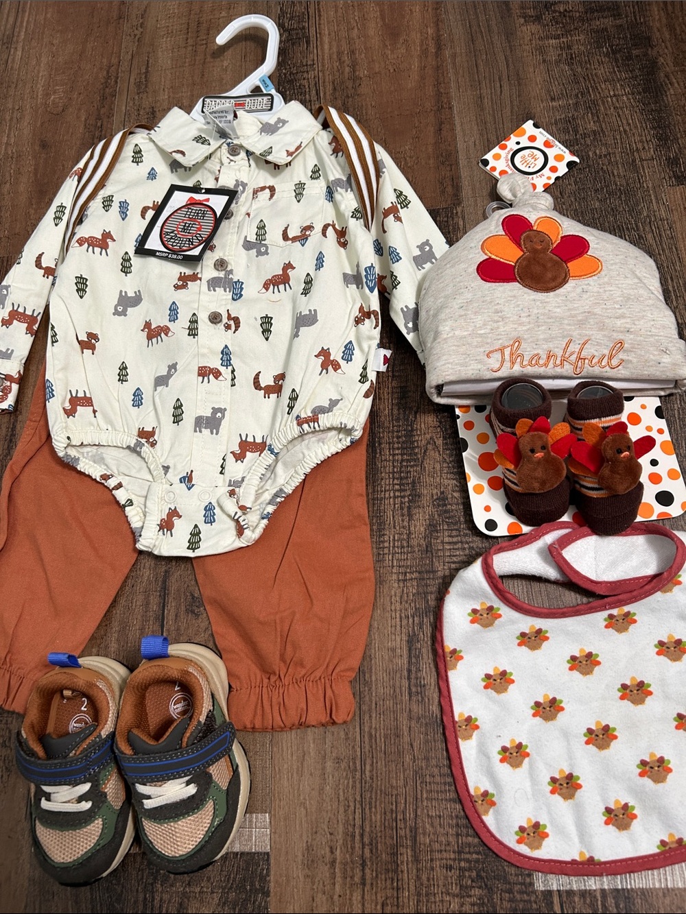 NWT 3 piece set for 6-9 month  with size 2 infant shoes and thanksgiving set